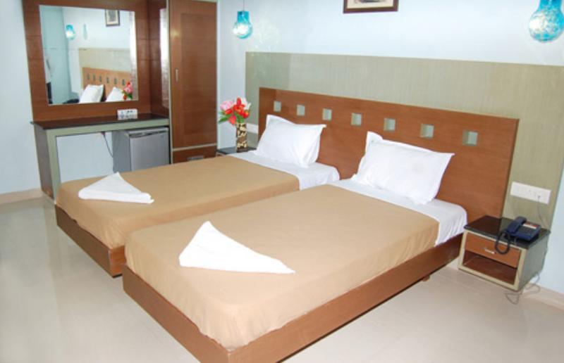 Balaji Grand Hotel Kākināda Quarto foto